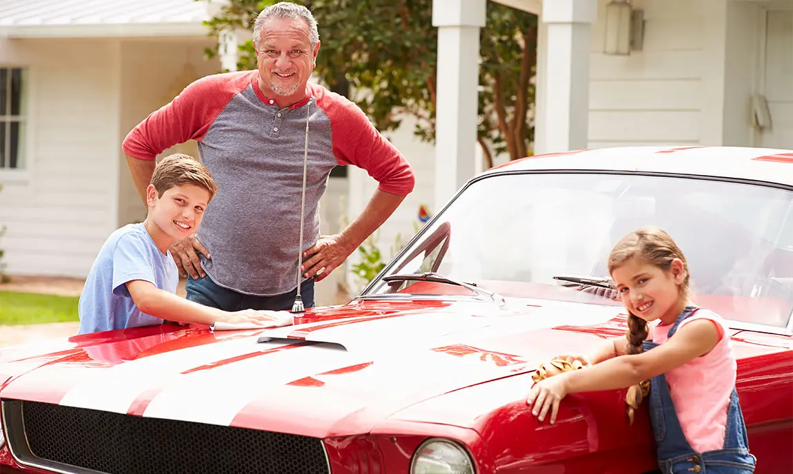 3 Ways Auto Repair Shops Can Use Portable Storage Containers￼ - Side Car